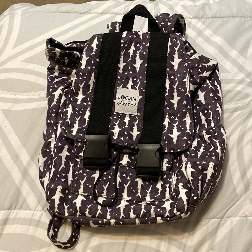 Save the sharks backpack
